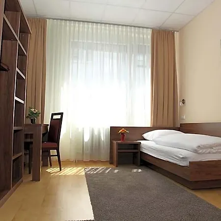 Am Charlottenplatz 호텔 에즐링겐