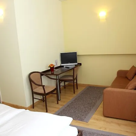 فندق Am Charlottenplatz 3*