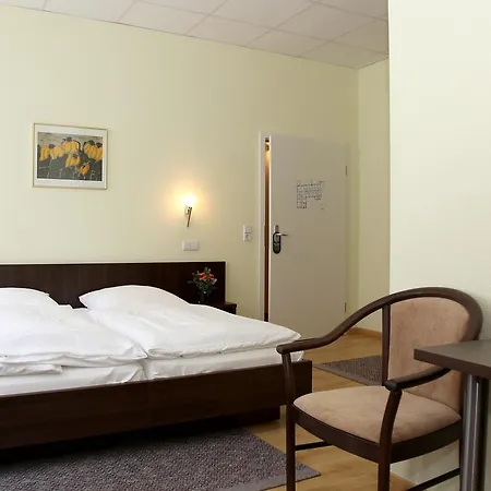 فندق Am Charlottenplatz 3*